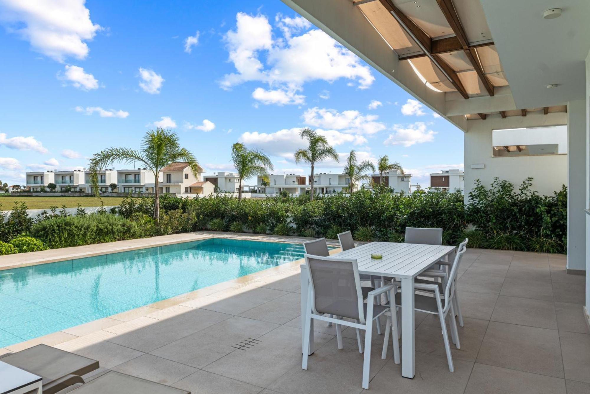 Serenity Waves Villa 20 Larnaca Esterno foto
